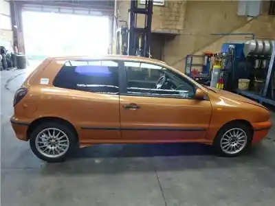 Veículo de Sucata fiat bravo i (182_) 1.9 jtd 105 do ano 2000 alimentado 182 b4.000