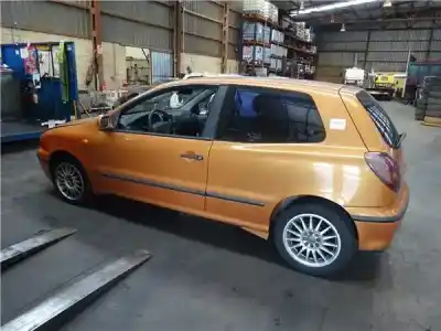 Veículo de Sucata fiat bravo i (182_) 1.9 jtd 105 do ano 2000 alimentado 182 b4.000