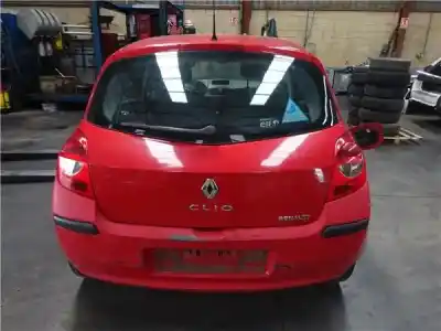 Vehicul casat renault                                            clio iii                                                                                                                                                                                                                                                   1.5 dci diesel                                                                                                                                                                                                                                             al anului 2007 alimentat k9k 768