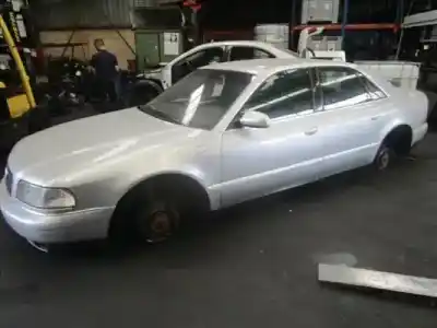 Veículo de Sucata audi a8 (d2) 3.7 quattro do ano 2001 alimentado akc