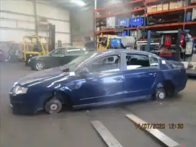 Veículo de Sucata VOLKSWAGEN PASSAT BERLINA (3C2) 2.0 TDI do ano 2005 alimentado BKP
