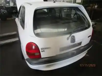Veicolo di demolizione OPEL CORSA B 1.4 CAT (2H6) dell'anno 1997 alimentato X 14 SZ