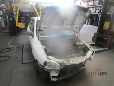 Veículo de Sucata opel corsa b 1.4 cat (2h6) do ano 1997 alimentado x 14 sz