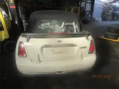 Scrapping Vehicle MINI CABRIO (R52) 1.6 Cooper of the year 2006 powered W10B16A