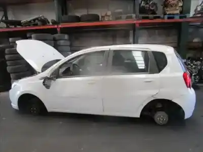 Scrapping Vehicle CHEVROLET AVEO FASTBACK 1.2 of the year 2011 powered B12D1-G