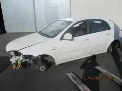 Veículo de Sucata chevrolet lacetti 2.0 sx do ano 2010 alimentado z20s-d