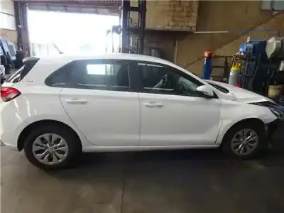 Scrapping Vehicle hyundai i30 (pd) 1.6 klass max of the year 2017 powered d4fb