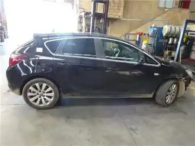 Veículo de Sucata opel astra j lim. 1.7 16v cdti do ano 2011 alimentado a17dtr