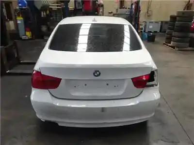 Veículo de Sucata bmw serie 3 berlina (e90) 2.0 318d do ano 2010 alimentado n47 d20 c