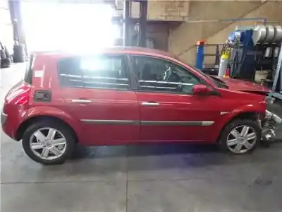 Утилизация автомобиля RENAULT MEGANE II SEDÁN (LM0/1_) 1.6 16V (LM1R LM0C) года 2005 питание K4M 812