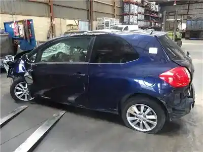 Scrapping Vehicle toyota auris (e15) 2.0 d-4d of the year 2009 powered 1ad-ftv