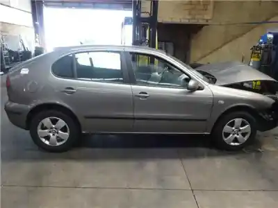 Veicolo di demolizione seat                                               leon (1m1)                                                                                                                                                                                                                                                 1.9 tdi                                                                                                                                                                                                                                                    dell'anno 2005 alimentato asv