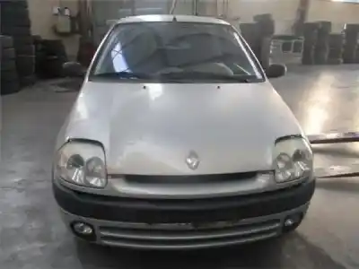 Veicolo di demolizione renault clio ii fase i (b/cb0) 1.2 (b/cb0f b/cb0a b/cb10 b/cb1k b/cb2d b/cb2h) dell'anno 2001 alimentato d7f 726