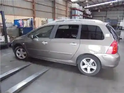 Scrapping Vehicle peugeot 307 break / sw (s1) 2.0 hdi 110 of the year 2003 powered rhs (dw10ated4)