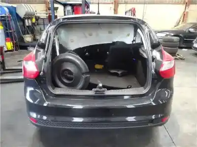 Vehicul casat ford focus iii 998 cc 92 kw al anului 2012 alimentat m1da