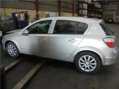 Veicolo di demolizione opel                                               astra h berlina                                                                                                                                                                                                                                            1.6                                                                                                                                                                                                                                                        dell'anno 2004 alimentato z 16 xep