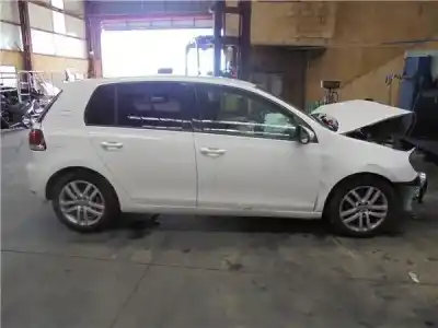 Veículo de Sucata volkswagen golf vi (5k1) 2.0 tdi do ano 2009 alimentado cbdc