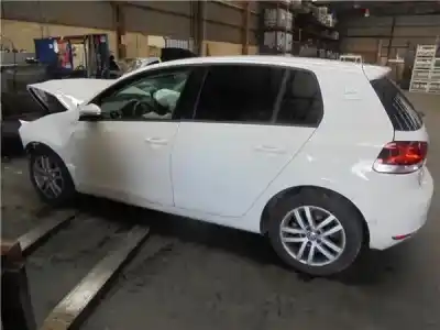 Veículo de Sucata volkswagen golf vi (5k1) 2.0 tdi do ano 2009 alimentado cbdc