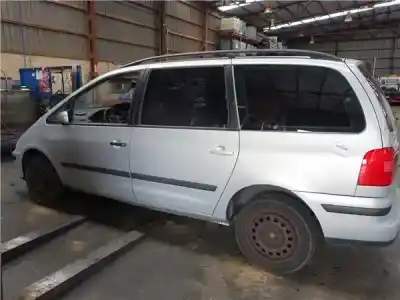Veicolo di demolizione seat alhambra (7v8) 1.9 tdi dell'anno 2002 alimentato auy
