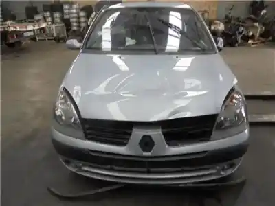 Здавання транспортного засобу renault clio ii fase i (b/cb0) 1.5 dci (b/cb08) року 2004 потужний d / k9k b7