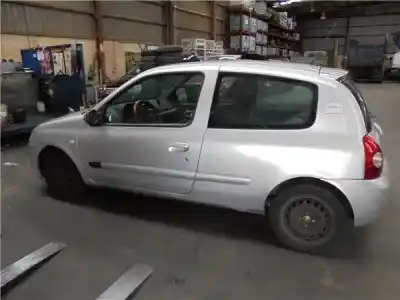 Scrapping Vehicle renault clio ii fase ii (b/cb0) 1.2 authentique of the year 2005 powered d4f 722