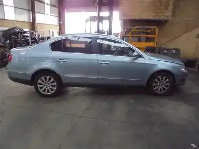 Veicolo di demolizione volkswagen passat berlina (3c2) 2.0 16v fsi dell'anno 2005 alimentato blr