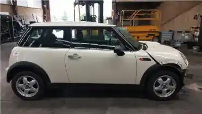 Scrapping Vehicle mini mini (r50,r53) 1.6 16v cat of the year 2002 powered w10b16a