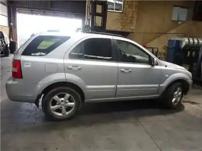 Scrapping Vehicle kia sorento (bl) 2.5 crdi of the year 2006 powered d4cb