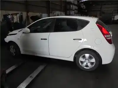 Veículo de Sucata hyundai i30 (fd) 1.6 crdi do ano 2011 alimentado d 4fb