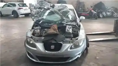 Véhicule à la ferraille SEAT LEON (1P1)  de l'année 2010 alimenté BLS