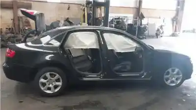 Veículo de Sucata audi a4 berlina (8k2) 2.0 basis do ano 2009 alimentado caga