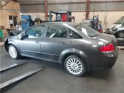 Veículo de Sucata fiat linea (110) 1.3 d multijet do ano 2009 alimentado 199 a3.000