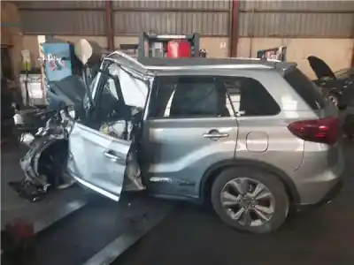 Veículo de Sucata suzuki vitara (ly) 1.4 t glx 4wd do ano 2023 alimentado k14d