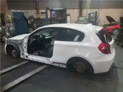 Veículo de Sucata bmw serie 1 berlina (e81/e87) 2.0 118d do ano 2007 alimentado n47 d20 a