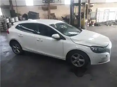 Veículo de Sucata volvo v40 1.6 diesel cat do ano 2013 alimentado d 4162 t