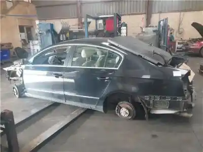 Veículo de Sucata volkswagen passat berlina (3c2) 1.6 tdi do ano 2010 alimentado cayc