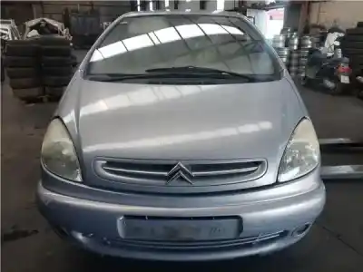 Véhicule à la ferraille CITROEN XSARA PICASSO  de l'année 2002 alimenté RHY (DW10TD)