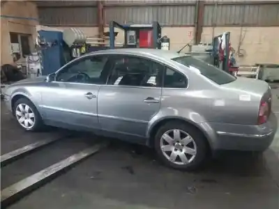 Véhicule à la ferraille volkswagen passat berlina (3b3) 1.9 tdi de l'année 2003 alimenté avf