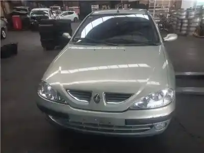 Véhicule à la ferraille RENAULT MEGANE I (BA0/1_)  de l'année 2002 alimenté K4M 708