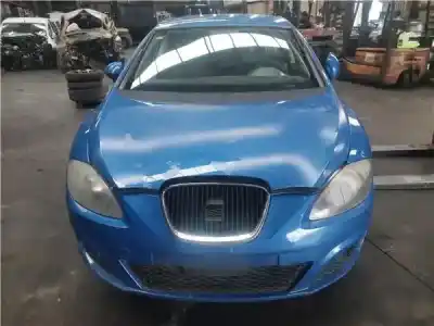 Véhicule à la ferraille SEAT LEON (1P1)  de l'année 2011 alimenté CAYC