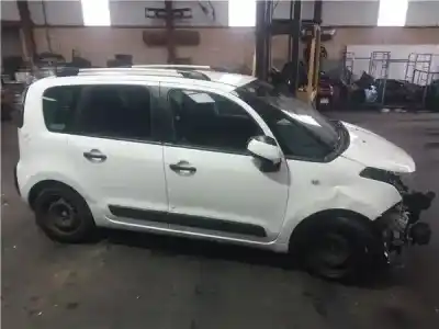 Véhicule à la ferraille citroen c3 picasso (sh_) 1.6 hdi 90 de l'année 2013 alimenté d-9h06