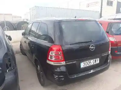 Veículo de Sucata opel zafira b enjoy plus do ano 2010 alimentado z17dtj