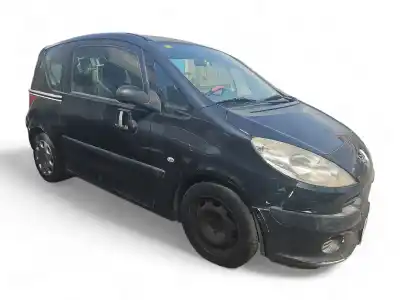Véhicule à la ferraille PEUGEOT 1007 Urban de l'année 2006 alimenté 8HZ