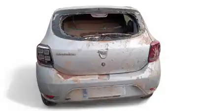 Veículo de Sucata dacia sandero ambiance do ano 2017 alimentado 