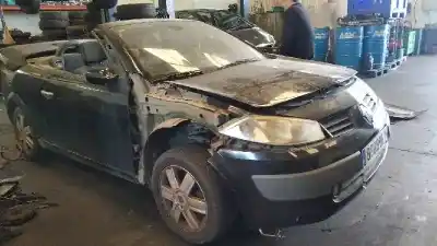 Veículo de Sucata renault megane ii coupe confort authentique do ano 2005 alimentado g/k4m t7