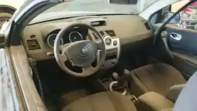 Veículo de Sucata renault megane ii coupe confort authentique do ano 2005 alimentado g/k4m t7