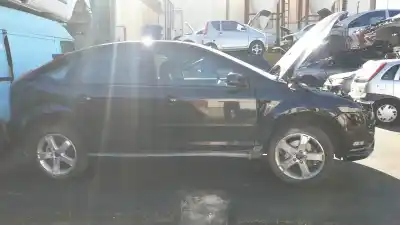 Veículo de Sucata ford focus berlina (cap) ambiente (d) do ano 2006 alimentado kkda