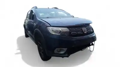 Veículo de Sucata dacia sandero stepway do ano 2017 alimentado 