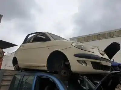 Veículo de Sucata lancia ypsilon (101) 1.3 multijet 16v oro (10.2006->) 75 cv / 55 kw do ano 2001 alimentado 