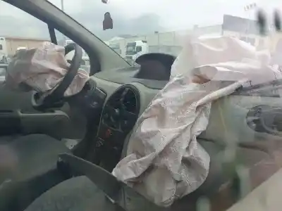 Scrapping Vehicle renault grand modus dynamique of the year 2006 powered 